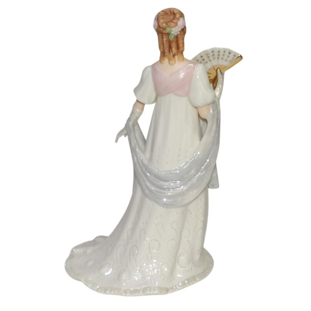 Lenox Ivory Gala at the White House Porcelain Figurine Lady with Fan Gold Trim - Picture 2 of 3